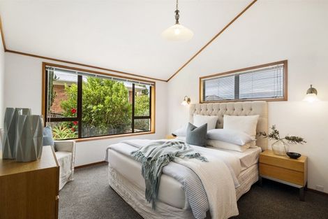 Photo of property in 5 Totara Grove, Hillcrest, Auckland, 0627