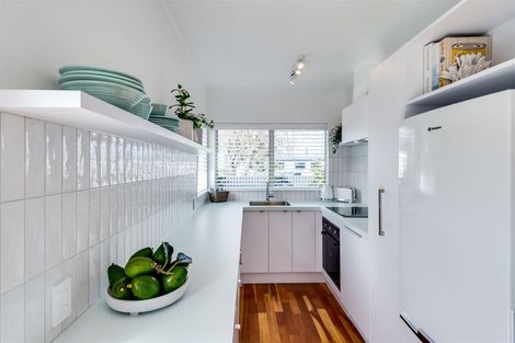 Photo of property in 3b White Street, Taradale, Napier, 4112