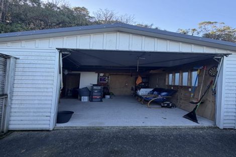 Photo of property in 9 Magnolia Grove, Maungaraki, Lower Hutt, 5010