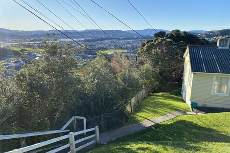 Photo of property in 100 Sidlaw Street, Strathmore Park, Wellington, 6022