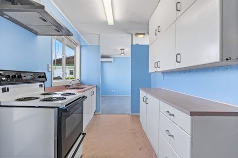 Photo of property in 1/12 Cresta Avenue, Beach Haven, Auckland, 0626