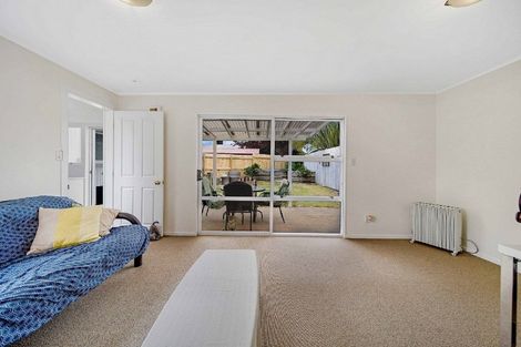 Photo of property in 3/18 Nelson Street, Papakura, 2110
