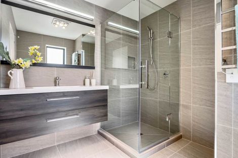 Photo of property in 10c Silver Birch Rise, Henderson, Auckland, 0612
