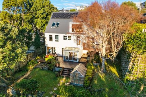 Photo of property in 57 Kahu Road, Paremata, Porirua, 5024
