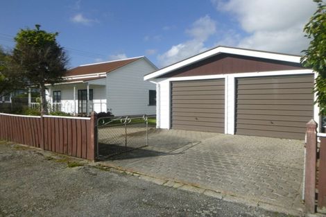 Photo of property in 40 Cobden Street, Westport, 7825