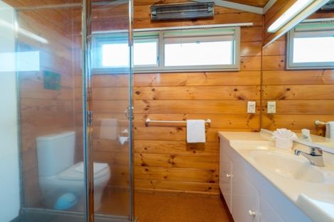 Photo of property in 18 Oregon Drive, Rainbow Point, Taupo, 3330