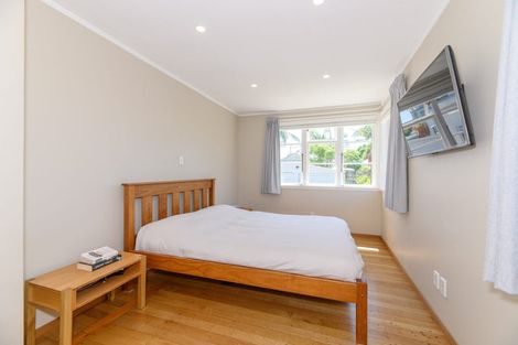 Photo of property in 11 Hill Crescent, New Lynn, Auckland, 0600