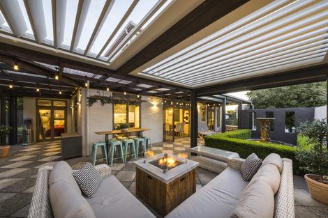 Photo of property in 28a Karina Terrace, Roslyn, Palmerston North, 4414