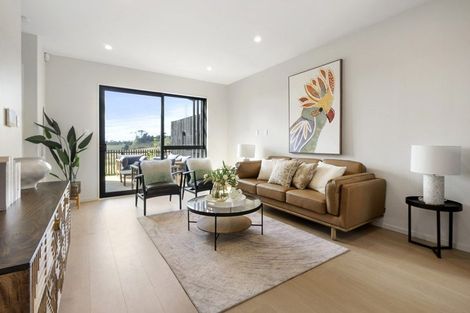 Photo of property in 32 Paretao Street, Massey, 0614