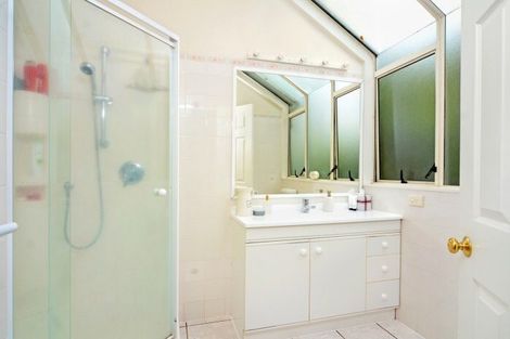 Photo of property in 9a Norman Road, Hauraki, Auckland, 0622