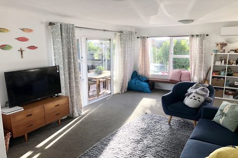 Photo of property in 1/15 Paramu Avenue, Birkdale, Auckland, 0626