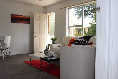 Photo of property in 2/23 Tahi Terrace, Glen Eden, Auckland, 0602