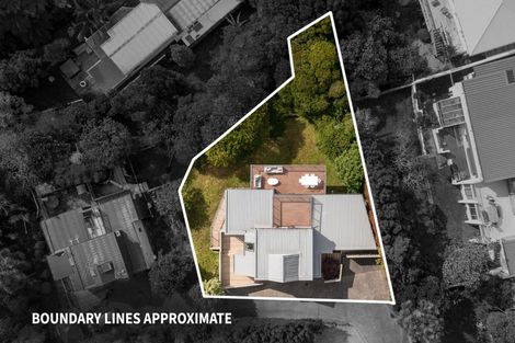 Photo of property in 1/20a Rawene Road, Birkenhead, Auckland, 0626