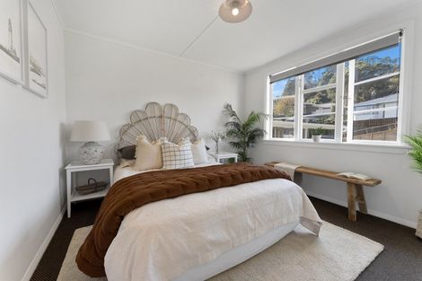 Photo of property in 70 Pioneer Road, Moturoa, New Plymouth, 4310