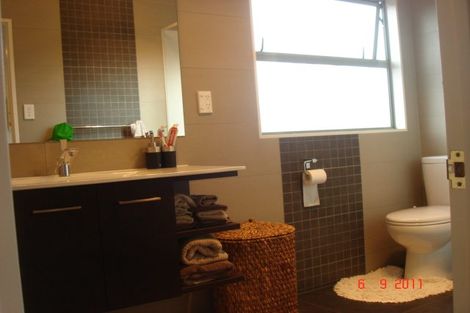 Photo of property in 11 Garden Lane, Torbay, Auckland, 0632