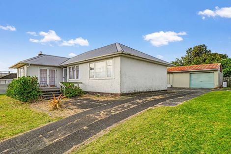Photo of property in 90 Manuka Street, Castlecliff, Whanganui, 4501
