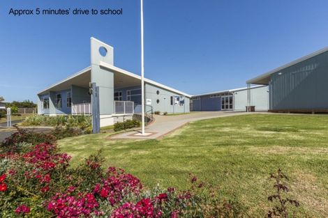 Photo of property in 12 Lynley Park Drive, Omokoroa, 3114