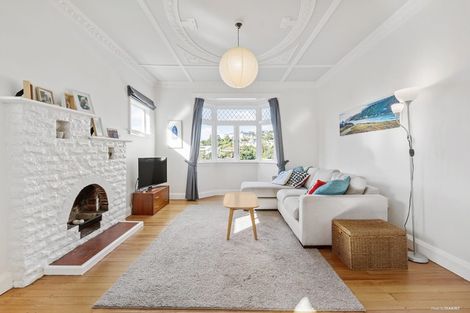 Photo of property in 54b Severn Street, Island Bay, Wellington, 6023