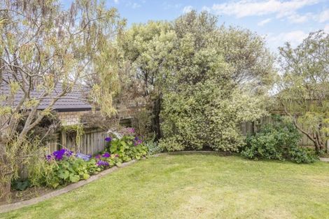 Photo of property in 8 Monarch Place, Paraparaumu Beach, Paraparaumu, 5032