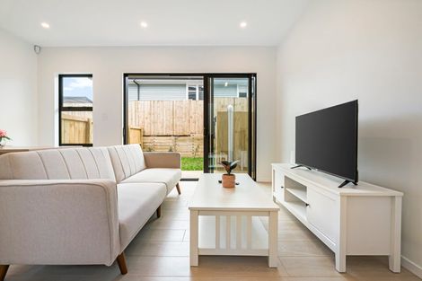 Photo of property in 4/25 Abbotleigh Avenue, Te Atatu Peninsula, Auckland, 0610