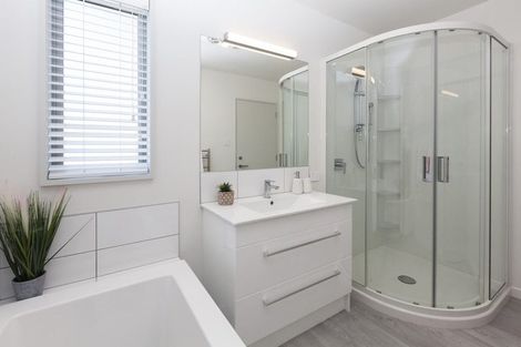 Photo of property in 5 Kingsbridge West, Burwood, Christchurch, 8083