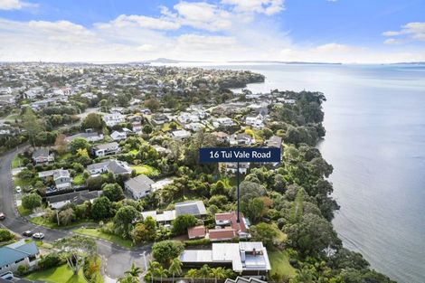 Photo of property in 16 Tui Vale Road, Shelly Park, Auckland, 2014