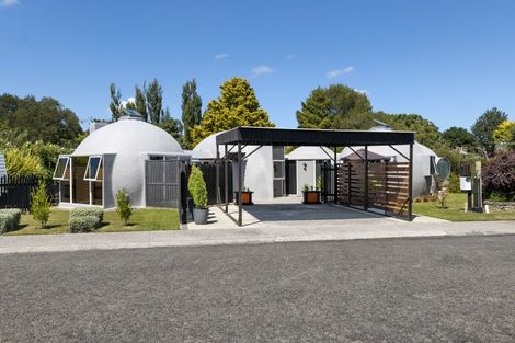 Photo of property in 17 Chartwell Drive, Eltham, 4322