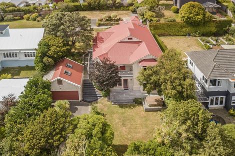 Photo of property in 11 Trelissick Crescent, Ngaio, Wellington, 6035