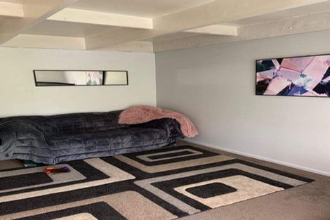 Photo of property in 89b Colwill Road, Massey, Auckland, 0614