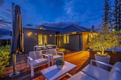 Photo of property in 1 Tennyson Close, Hanmer Springs, 7334