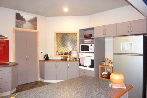 Photo of property in 84 Romilly Street, Westport, 7825