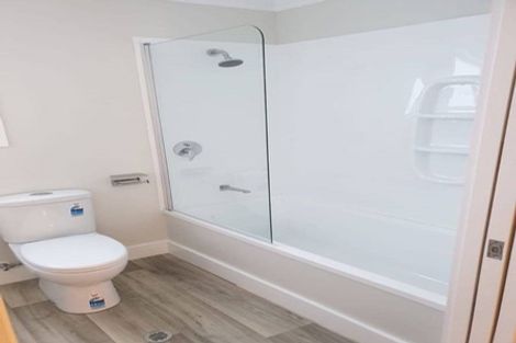 Photo of property in 20u5 Tawa Terrace, Tawa, Wellington, 5028