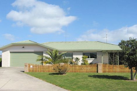 Photo of property in 14 Romana Crescent, Papamoa Beach, Papamoa, 3118