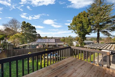 Photo of property in 16 Sarajevo Place, Massey, Auckland, 0614