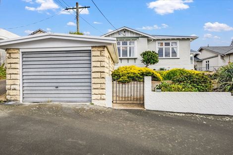 Photo of property in 30 Wharfe Street, South Hill, Oamaru, 9400