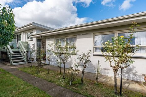 Photo of property in 1 Irene Crescent, Dinsdale, Hamilton, 3204