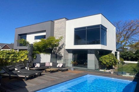 Photo of property in 7 Urunga Avenue, Strowan, Christchurch, 8052
