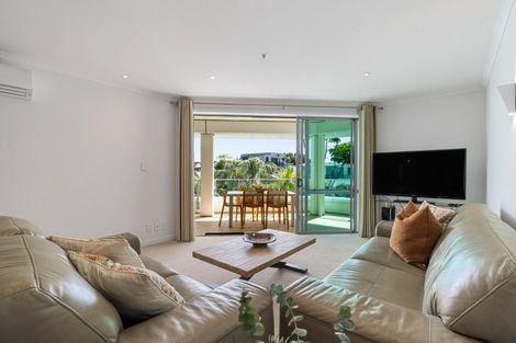 Photo of property in 206/136 Marine Parade, Mount Maunganui, 3116