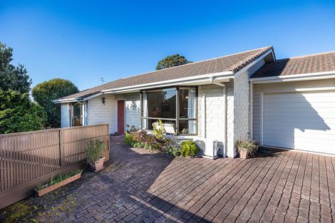 Photo of property in 231 Bay View Road, Saint Clair, Dunedin, 9012