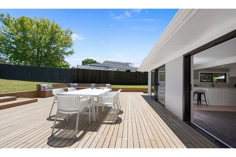 Photo of property in 1 Celina Place, Browns Bay, Auckland, 0630