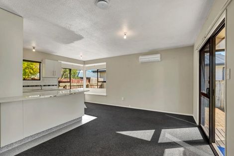 Photo of property in 2/114 Randolph Street, Woolston, Christchurch, 8062