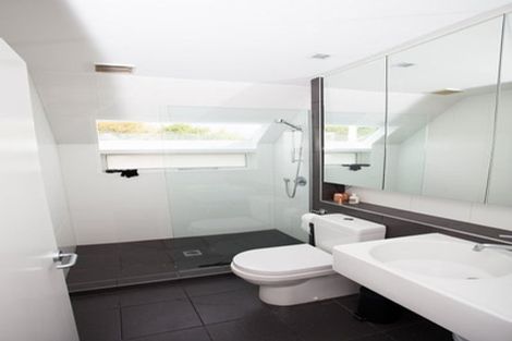 Photo of property in 5 Champion Street, Edgeware, Christchurch, 8013