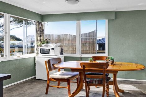 Photo of property in 121b Hamlet Street, Stratford, 4332