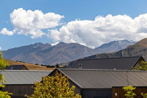 Photo of property in 14 Mount Nicholas Avenue, Wanaka, 9305