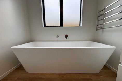 Photo of property in 28 John Gibb Street, Belfast, 8051