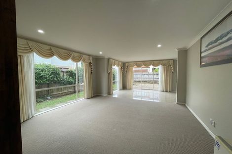 Photo of property in 32 Kaseng Place, East Tamaki Heights, Auckland, 2016