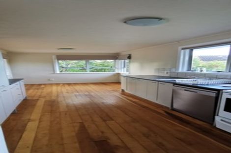 Photo of property in 14 Freyberg Place, Howick, Auckland, 2014