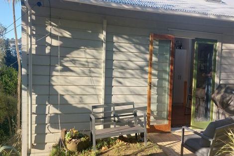 Photo of property in 75 Severn Street, Island Bay, Wellington, 6023