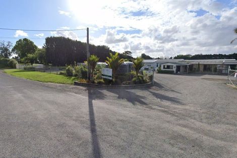 Photo of property in 68 Pitt Road, Runciman, Drury, 2578