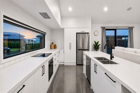 Photo of property in 4 Pahua Street, Pegasus, 7612